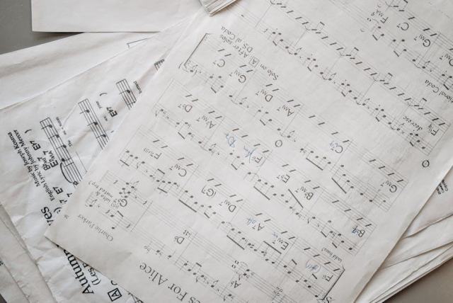 Accords guitare : positions essentielles et techniques de jeu Accords guitare : positions essentielles et techniques de jeu