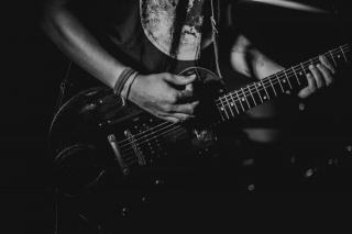 Tablatures guitare metal : riffs, palm muting et shred