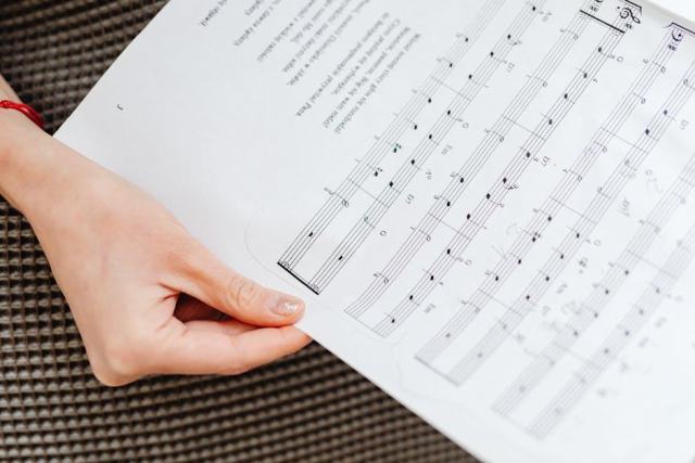 Telecharger des partitions gratuites legalement : les meilleurs sites expliques