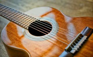 Tablatures guitare acoustique : fingerpicking, folk et arpeges